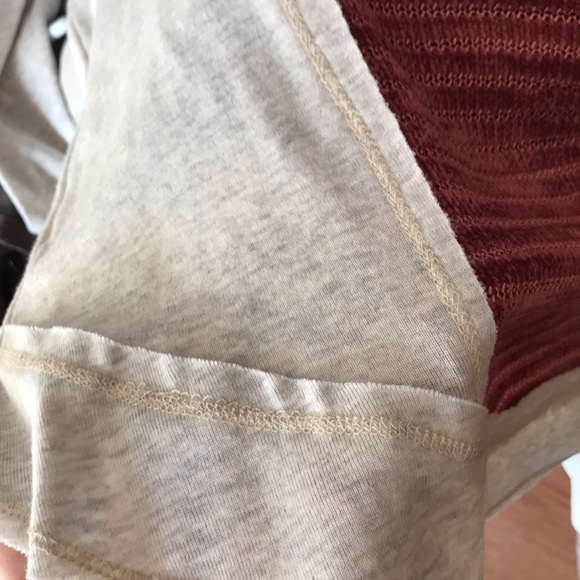 Hem & Thread Top NEW Medium - Picture 3 of 3